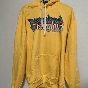 YELLOW DISNEY LAND HOODIE- M